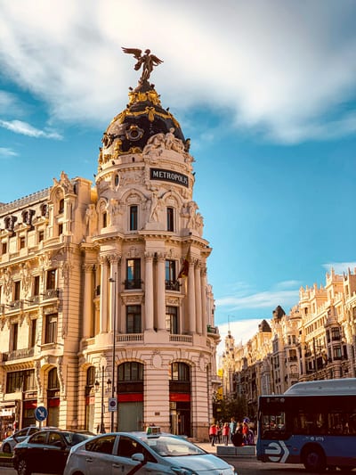 Caracas a Madrid — Plan financiado
